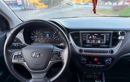 Hyundai Solaris II рестайлинг, 2017 год, 1 330 000 рублей, 4 фотография