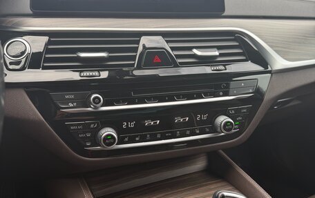 BMW 5 серия, 2019 год, 3 900 000 рублей, 12 фотография
