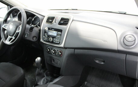 Renault Logan II, 2020 год, 1 075 000 рублей, 11 фотография
