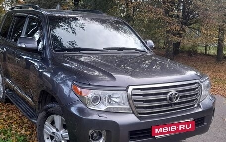 Toyota Land Cruiser 200, 2013 год, 3 900 000 рублей, 3 фотография