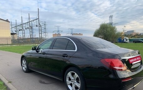 Mercedes-Benz E-Класс, 2019 год, 2 880 000 рублей, 2 фотография