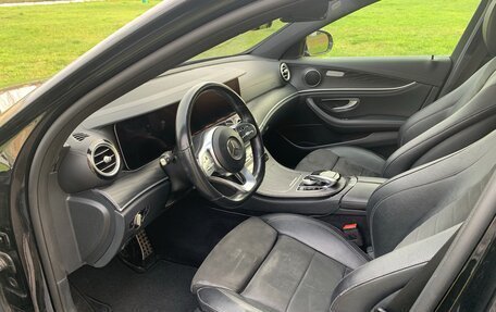 Mercedes-Benz E-Класс, 2019 год, 2 880 000 рублей, 10 фотография