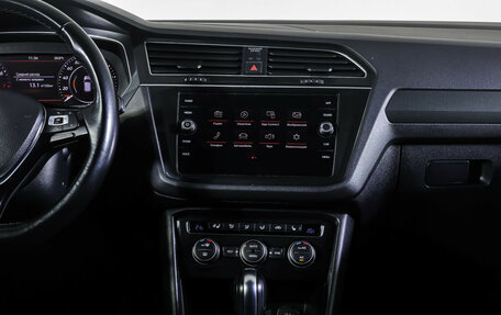 Volkswagen Tiguan II, 2017 год, 2 690 000 рублей, 13 фотография