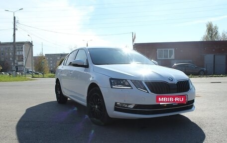 Skoda Octavia, 2018 год, 2 000 000 рублей, 9 фотография