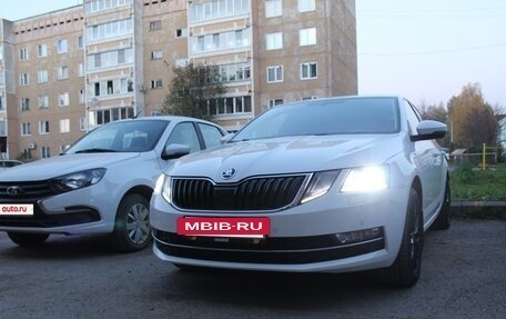 Skoda Octavia, 2018 год, 2 000 000 рублей, 39 фотография