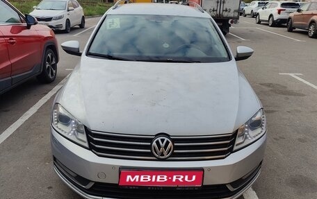 Volkswagen Passat B7, 2013 год, 1 100 000 рублей, 1 фотография