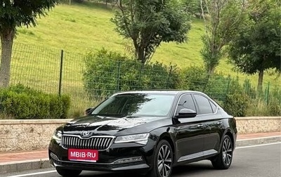 Skoda Superb III рестайлинг, 2023 год, 1 580 000 рублей, 1 фотография