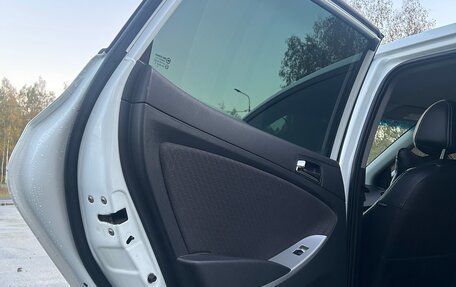 Hyundai Solaris II рестайлинг, 2013 год, 900 000 рублей, 16 фотография