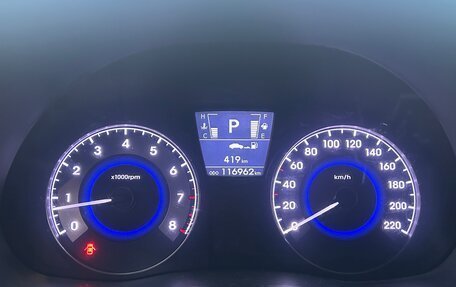 Hyundai Solaris II рестайлинг, 2013 год, 900 000 рублей, 18 фотография