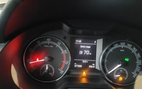Skoda Octavia, 2018 год, 900 000 рублей, 9 фотография