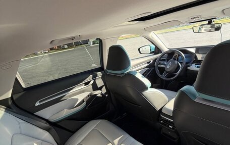Geely Emgrand, 2023 год, 1 700 000 рублей, 15 фотография