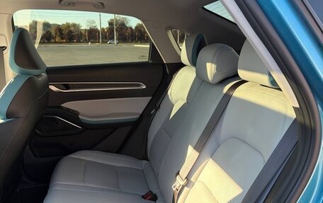 Geely Emgrand, 2023 год, 1 700 000 рублей, 23 фотография