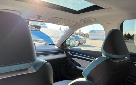 Geely Emgrand, 2023 год, 1 700 000 рублей, 24 фотография