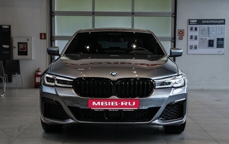 BMW 5 серия, 2022 год, 5 350 000 рублей, 2 фотография