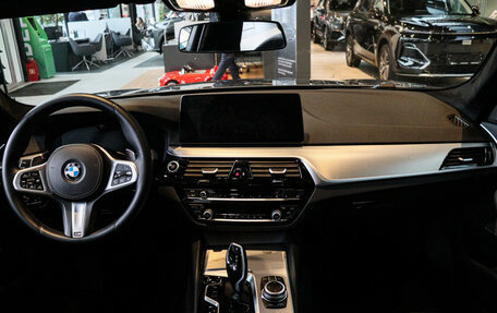 BMW 5 серия, 2022 год, 5 350 000 рублей, 14 фотография