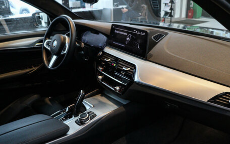 BMW 5 серия, 2022 год, 5 350 000 рублей, 12 фотография