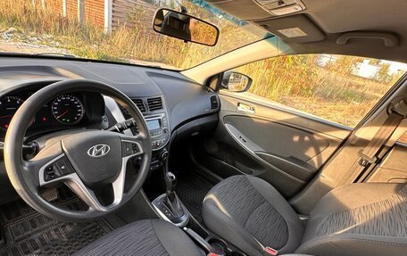 Hyundai Solaris II рестайлинг, 2016 год, 1 050 000 рублей, 21 фотография