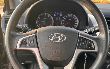 Hyundai Solaris II рестайлинг, 2016 год, 1 050 000 рублей, 19 фотография