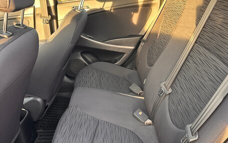 Hyundai Solaris II рестайлинг, 2016 год, 1 050 000 рублей, 22 фотография