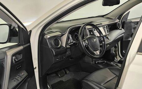 Toyota RAV4, 2017 год, 2 580 000 рублей, 8 фотография