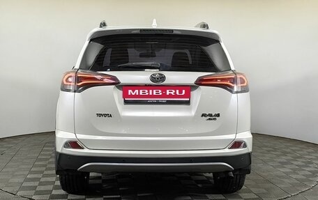 Toyota RAV4, 2017 год, 2 580 000 рублей, 5 фотография