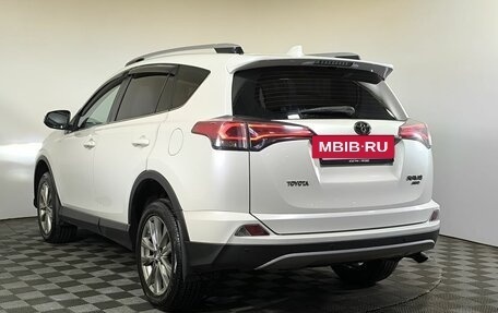 Toyota RAV4, 2017 год, 2 580 000 рублей, 6 фотография