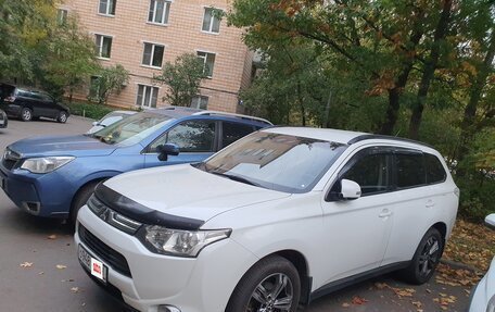 Mitsubishi Outlander III рестайлинг 3, 2012 год, 1 100 000 рублей, 2 фотография