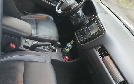 Mitsubishi Outlander III рестайлинг 3, 2012 год, 1 100 000 рублей, 5 фотография