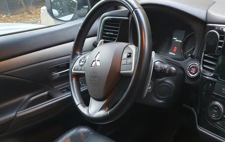 Mitsubishi Outlander III рестайлинг 3, 2012 год, 1 100 000 рублей, 6 фотография