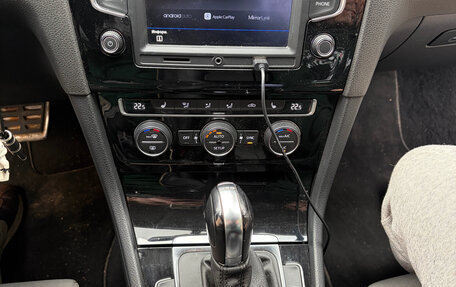 Volkswagen Golf VII, 2013 год, 1 400 000 рублей, 31 фотография