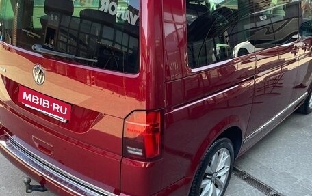 Volkswagen Multivan T6 рестайлинг, 2019 год, 5 650 000 рублей, 3 фотография