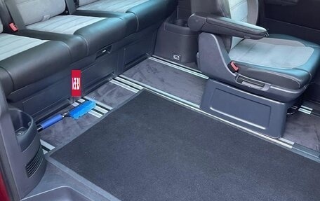 Volkswagen Multivan T6 рестайлинг, 2019 год, 5 650 000 рублей, 9 фотография