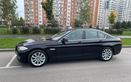 BMW 5 серия, 2011 год, 1 700 000 рублей, 3 фотография