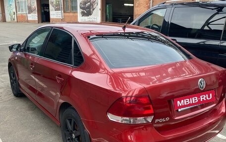 Volkswagen Polo VI (EU Market), 2011 год, 650 000 рублей, 2 фотография