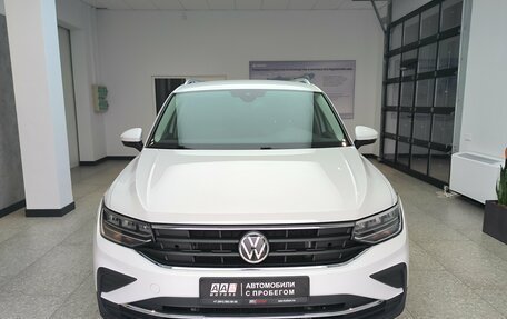 Volkswagen Tiguan II, 2020 год, 3 150 000 рублей, 2 фотография