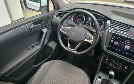 Volkswagen Tiguan II, 2020 год, 3 150 000 рублей, 26 фотография
