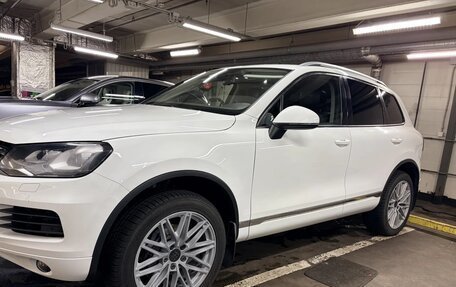 Volkswagen Touareg III, 2012 год, 1 900 000 рублей, 4 фотография