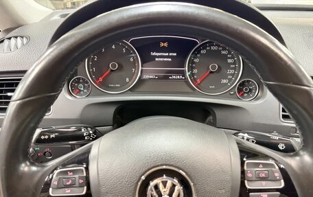 Volkswagen Touareg III, 2012 год, 1 900 000 рублей, 11 фотография