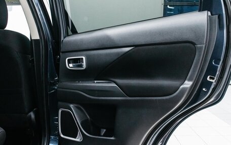 Mitsubishi Outlander III рестайлинг 3, 2019 год, 2 199 000 рублей, 26 фотография