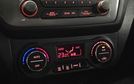 KIA Rio III рестайлинг, 2013 год, 810 000 рублей, 17 фотография