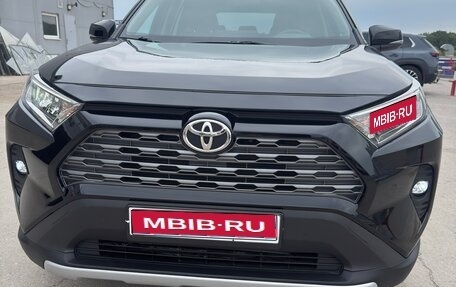 Toyota RAV4, 2020 год, 2 850 000 рублей, 1 фотография