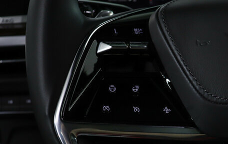 Cadillac Escalade V, 2025 год, 16 499 000 рублей, 31 фотография