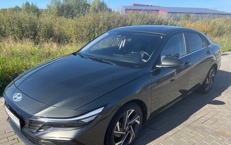 Hyundai Elantra, 2023 год, 1 980 000 рублей, 2 фотография
