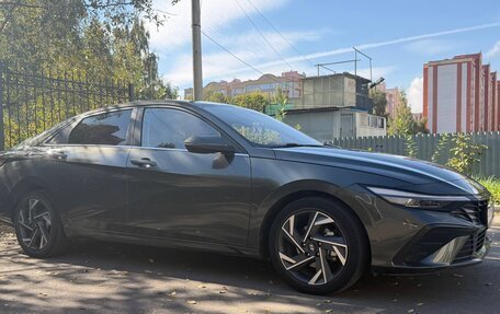 Hyundai Elantra, 2023 год, 1 980 000 рублей, 6 фотография