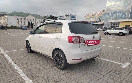 Volkswagen Golf Plus II, 2011 год, 700 000 рублей, 2 фотография