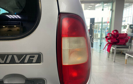 Chevrolet Niva I рестайлинг, 2004 год, 250 000 рублей, 23 фотография