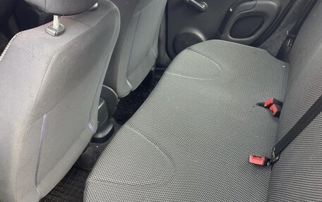 Nissan Micra III, 2008 год, 750 000 рублей, 24 фотография