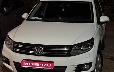 Volkswagen Tiguan I, 2015 год, 1 350 000 рублей, 2 фотография