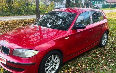 BMW 1 серия, 2008 год, 800 000 рублей, 4 фотография