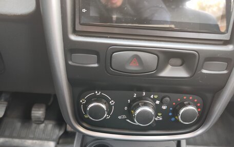 Renault Duster I рестайлинг, 2012 год, 815 000 рублей, 18 фотография